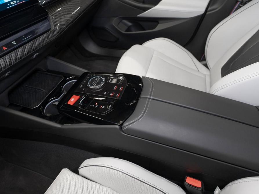 BMW M5 VII (G90) Москва  - изображение 16