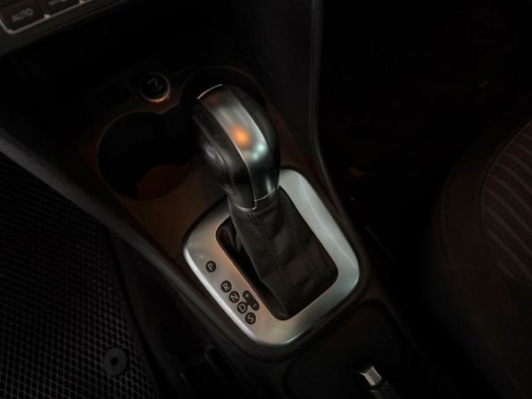 Volkswagen Polo V с пробегом 2014 года, цена 789 000 рублей, 222345 км, седан, Автокод Объявления