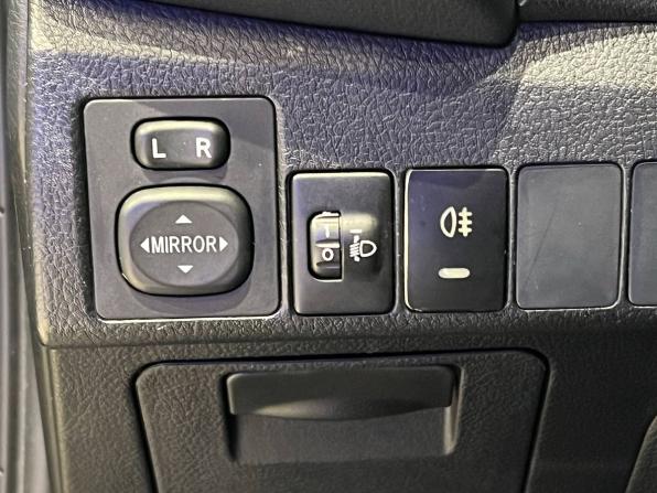 Toyota Corolla XI (E160 E170 E180) с пробегом 2014 года, цена 1 300 000 рублей, 157000 км, седан, Автокод Объявления