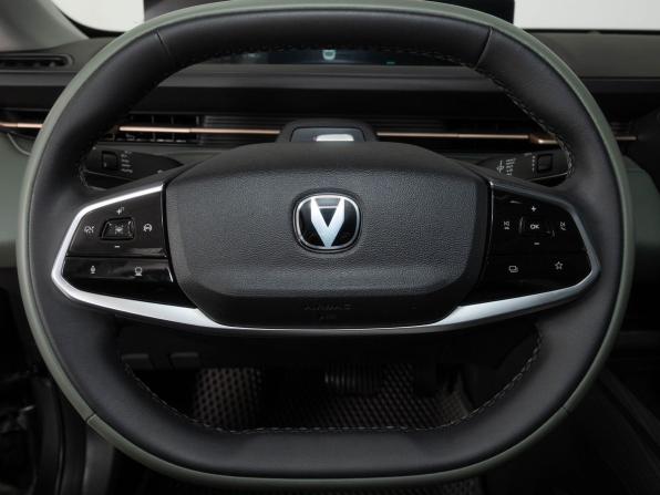 Changan Lamore с пробегом 2023 года, цена 1 942 000 рублей, 42955 км, седан, Автокод Объявления