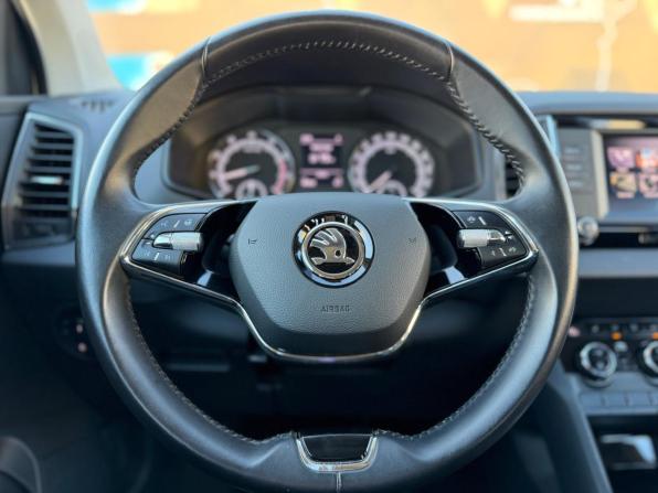 Skoda Karoq I с пробегом 2022 года, цена 2 610 000 рублей, 80203 км, внедорожник, Автокод Объявления