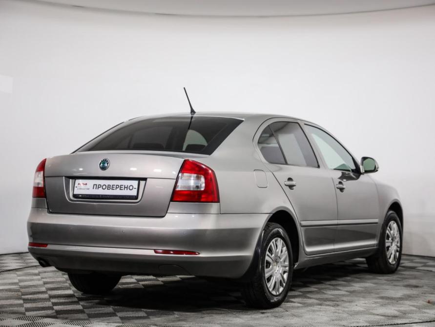 Skoda Octavia II (A5) Рестайлинг Санкт-Петербург  - изображение 6