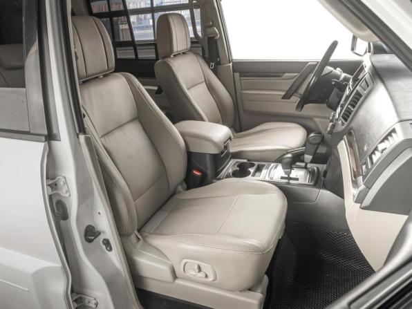 Mitsubishi Pajero IV Рестайлинг 2 с пробегом 2017 года, цена 2 899 000 рублей, 103932 км, внедорожник, Автокод Объявления