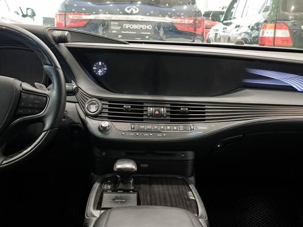 Lexus LS V с пробегом 2018 года, цена 5 550 000 рублей, 118016 км, седан, Автокод Объявления