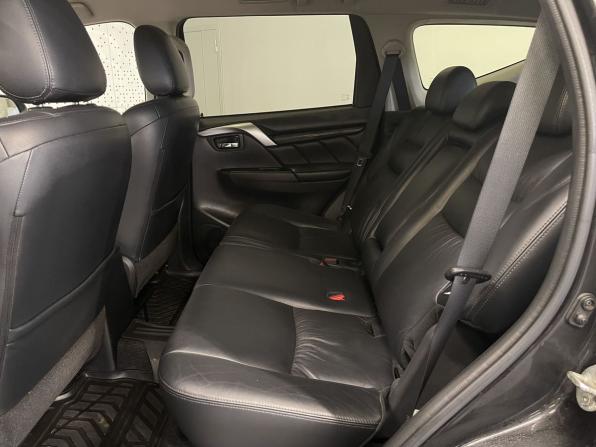 Mitsubishi Pajero Sport III с пробегом 2017 года, цена 1 899 000 рублей, 185709 км, внедорожник, Автокод Объявления