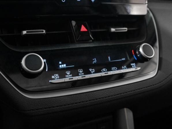Toyota Frontlander с пробегом 2023 года, цена 3 000 000 рублей, 38389 км, внедорожник, Автокод Объявления