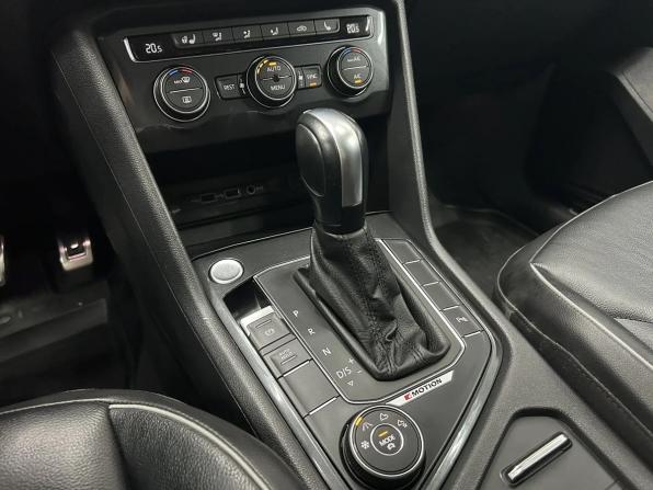Volkswagen Tiguan II с пробегом 2019 года, цена 3 599 000 рублей, 78000 км, внедорожник, Автокод Объявления