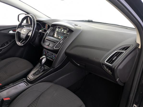 Ford Focus III Рестайлинг с пробегом 2017 года, цена 1 300 000 рублей, 77240 км, седан, Автокод Объявления