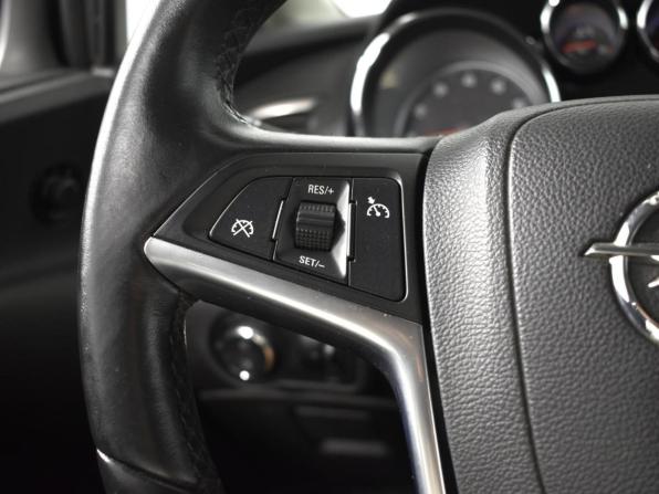 Opel Astra J с пробегом 2011 года, цена 689 900 рублей, 191091 км, хэтчбек, Автокод Объявления