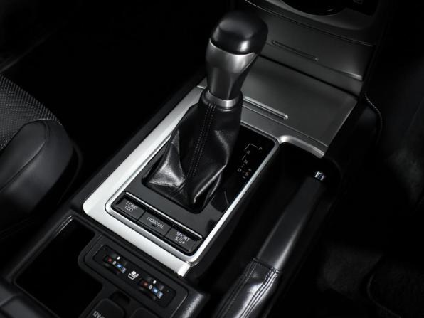 Toyota Land Cruiser Prado 150 Series Рестайлинг 2 с пробегом 2019 года, цена 4 850 000 рублей, 75400 км, внедорожник, Автокод Объявления