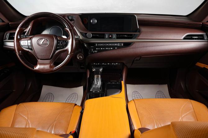 Lexus ES VII с пробегом 2019 года, цена 3 699 000 рублей, 286000 км, седан, Автокод Объявления