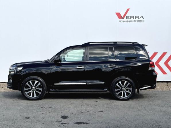 Toyota Land Cruiser 200 Series Рестайлинг 2 с пробегом 2018 года, цена 7 700 000 рублей, 181219 км, внедорожник, Автокод Объявления