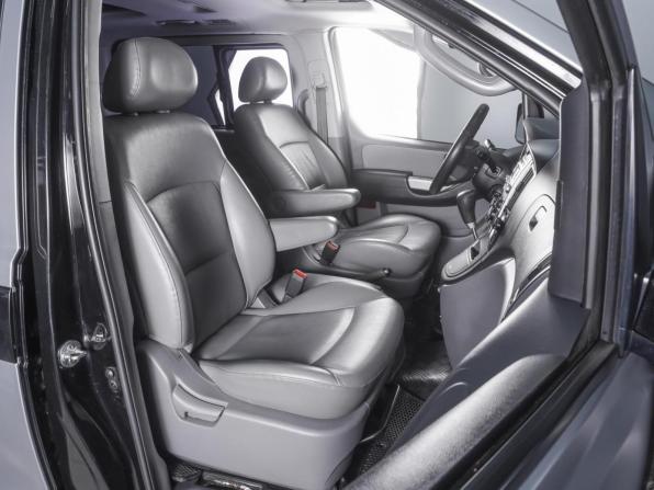 Hyundai Grand Starex I с пробегом 2013 года, цена 2 280 000 рублей, 133502 км, минивэн, Автокод Объявления
