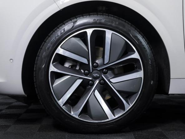 Li Auto (Lixiang) L6 I с пробегом 2024 года, цена 5 535 000 рублей, 33539 км, внедорожник, Автокод Объявления
