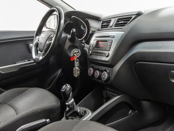 Kia Rio III Рестайлинг с пробегом 2016 года, цена 1 198 000 рублей, 83915 км, седан, Автокод Объявления