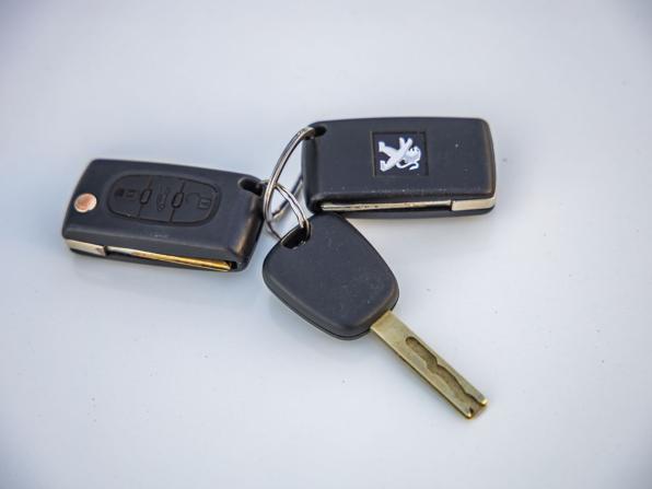 Peugeot 408 I с пробегом 2012 года, цена 1 098 000 рублей, 91140 км, седан, Автокод Объявления