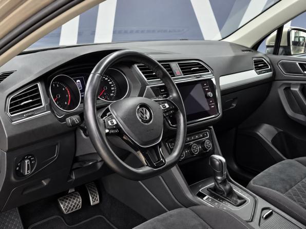Volkswagen Tiguan II с пробегом 2017 года, цена 2 599 900 рублей, 122000 км, внедорожник, Автокод Объявления