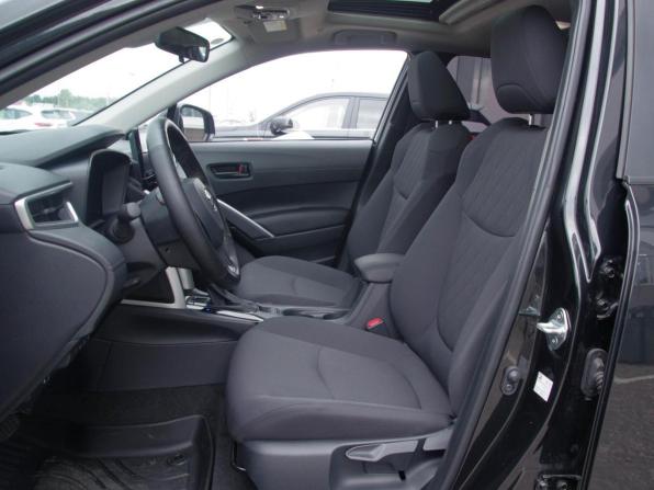 Toyota Corolla Cross I с пробегом 2024 года, цена 3 340 000 рублей, 708 км, внедорожник, Автокод Объявления