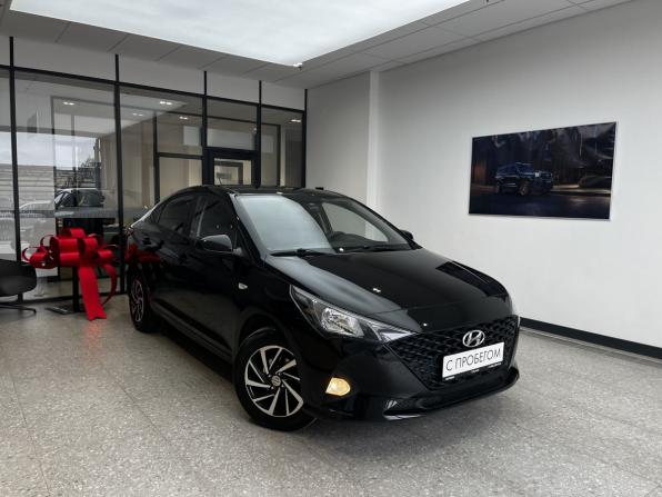 Hyundai Solaris II Рестайлинг с пробегом 2021 года, цена 1 560 000 рублей, 46000 км, седан, Автокод Объявления