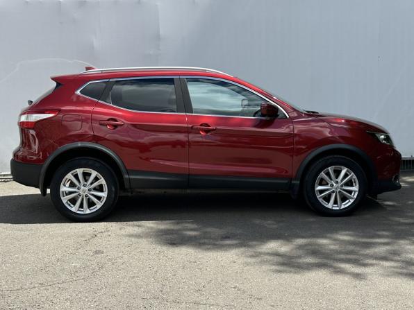 Nissan Qashqai II с пробегом 2018 года, цена 1 700 000 рублей, 92726 км, внедорожник, Автокод Объявления