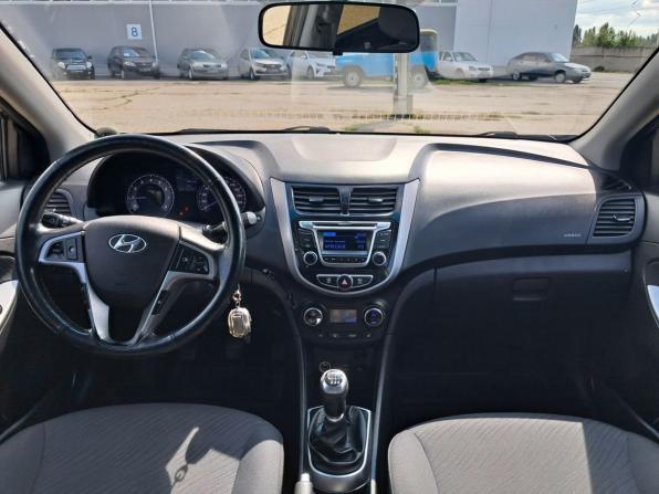 Hyundai Solaris I Рестайлинг с пробегом 2015 года, цена 685 000 рублей, 191635 км, седан, Автокод Объявления
