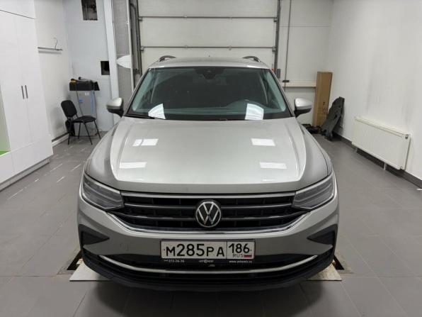 Volkswagen Tiguan II Рестайлинг с пробегом 2021 года, цена 2 918 000 рублей, 83475 км, внедорожник, Автокод Объявления