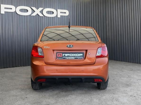 Kia Rio II Рестайлинг с пробегом 2010 года, цена 437 000 рублей, 202948 км, седан, Автокод Объявления