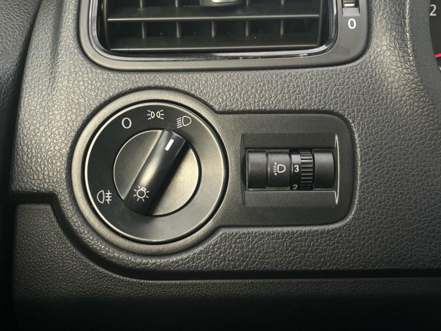 Volkswagen Polo V Рестайлинг Калуга  - изображение 12