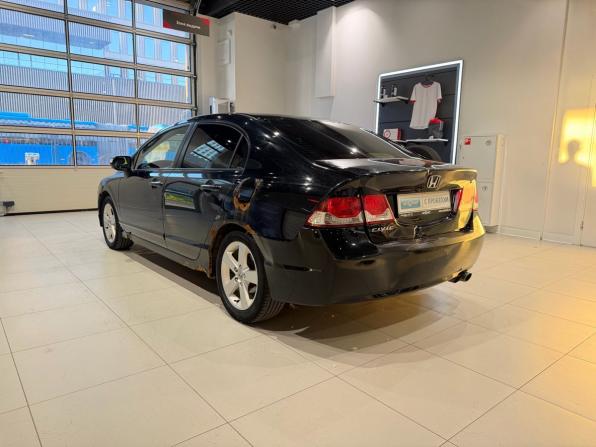 Honda Civic VIII Рестайлинг с пробегом 2011 года, цена 688 000 рублей, 295916 км, седан, Автокод Объявления