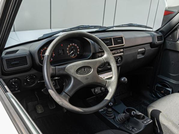 Lada (ВАЗ) Niva Legend с пробегом 2024 года, цена 1 049 000 рублей, 2245 км, внедорожник, Автокод Объявления