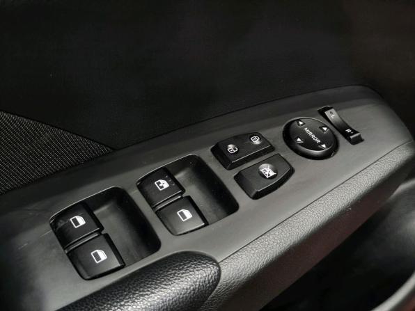 Hyundai Solaris II с пробегом 2019 года, цена 1 376 000 рублей, 62522 км, седан, Автокод Объявления