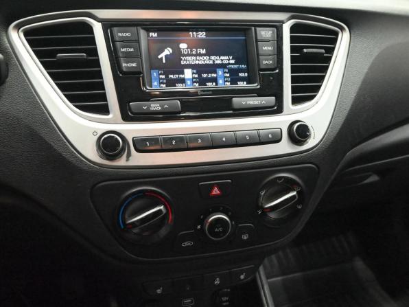 Hyundai Solaris II с пробегом 2019 года, цена 1 340 000 рублей, 104756 км, седан, Автокод Объявления
