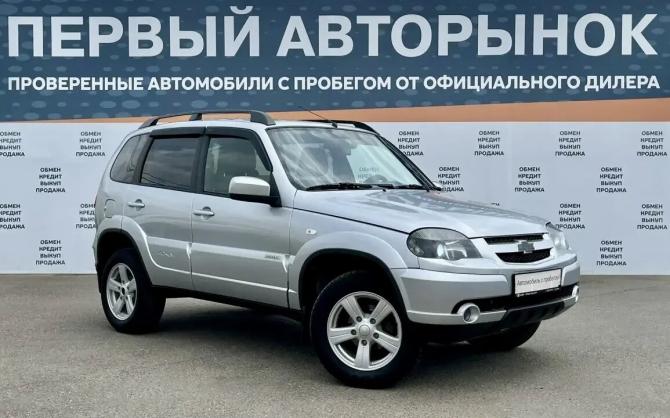 Chevrolet Niva I Рестайлинг с пробегом 2018 года, цена 825 000 рублей, 131800 км, внедорожник, Автокод Объявления
