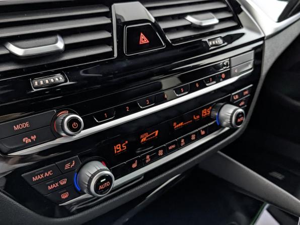 BMW 5 серии VII (G30/G31/G38) с пробегом 2019 года, цена 3 590 000 рублей, 89425 км, седан, Автокод Объявления