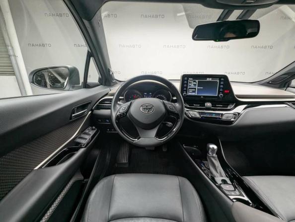 Toyota C-HR I Рестайлинг с пробегом 2022 года, цена 2 897 000 рублей, 54094 км, внедорожник, Автокод Объявления