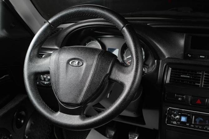 Lada (ВАЗ) Priora I Рестайлинг с пробегом 2014 года, цена 419 000 рублей, 292000 км, седан, Автокод Объявления