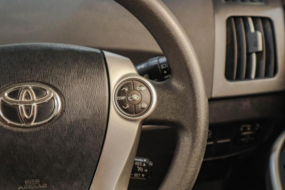 Toyota Prius III Рестайлинг (XW30) Челябинск  - изображение 11