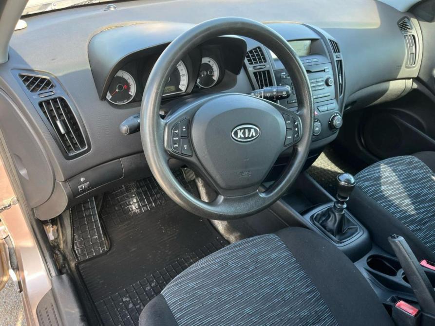 Kia Ceed I Буинск  - изображение 8