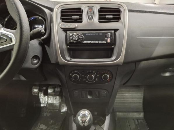 Renault Logan II Рестайлинг с пробегом 2021 года, цена 660 000 рублей, 148419 км, седан, Автокод Объявления