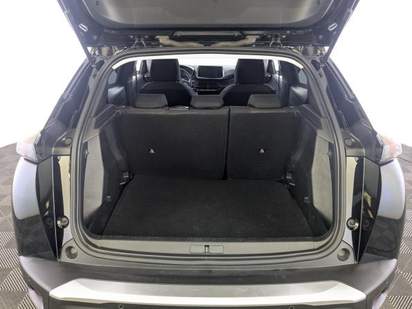Peugeot 2008 II с пробегом 2021 года, цена 1 790 000 рублей, 118589 км, внедорожник, Автокод Объявления