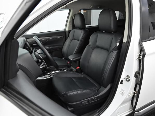 Mitsubishi Outlander III Рестайлинг 3 с пробегом 2020 года, цена 1 999 000 рублей, 287000 км, внедорожник, Автокод Объявления