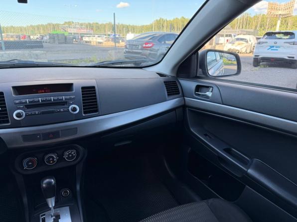 Mitsubishi Lancer X Рестайлинг с пробегом 2012 года, цена 695 000 рублей, 255400 км, седан, Автокод Объявления