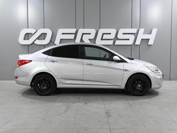 Hyundai Solaris I с пробегом 2013 года, цена 799 000 рублей, 210628 км, седан, Автокод Объявления