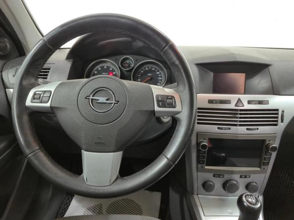 Opel Astra H Рестайлинг с пробегом 2012 года, цена 550 000 рублей, 194367 км, хэтчбек, Автокод Объявления