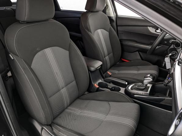 Kia Cerato IV с пробегом 2022 года, цена 1 765 000 рублей, 76596 км, седан, Автокод Объявления
