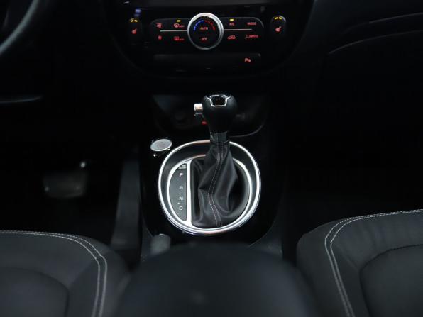 Kia Soul II Рестайлинг с пробегом 2018 года, цена 1 090 000 рублей, 322422 км, хэтчбек, Автокод Объявления