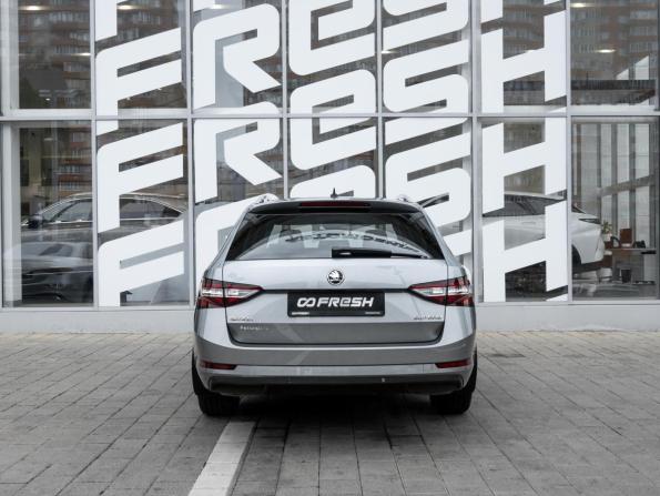 Skoda Superb III с пробегом 2016 года, цена 1 960 000 рублей, 221371 км, универсал, Автокод Объявления