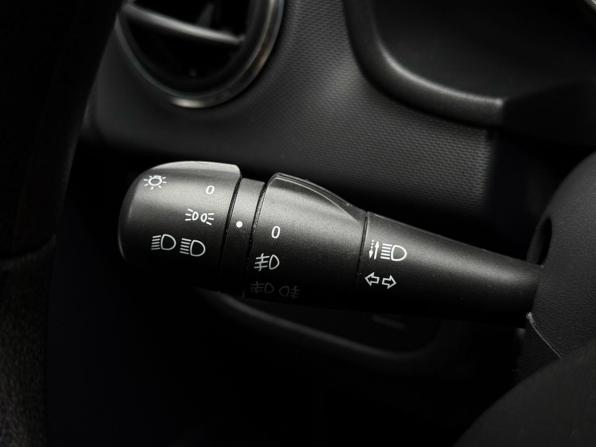 Renault Sandero II Рестайлинг с пробегом 2021 года, цена 1 099 000 рублей, 100634 км, хэтчбек, Автокод Объявления