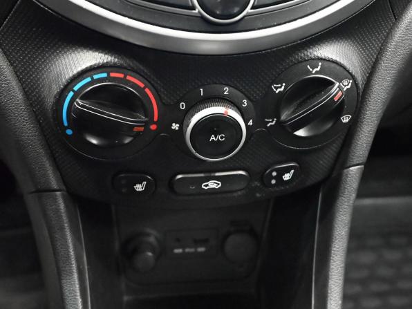 Hyundai Solaris I с пробегом 2011 года, цена 710 000 рублей, 229550 км, седан, Автокод Объявления