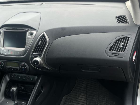 Hyundai ix35 I Рестайлинг с пробегом 2014 года, цена 1 230 000 рублей, 231000 км, внедорожник, Автокод Объявления
